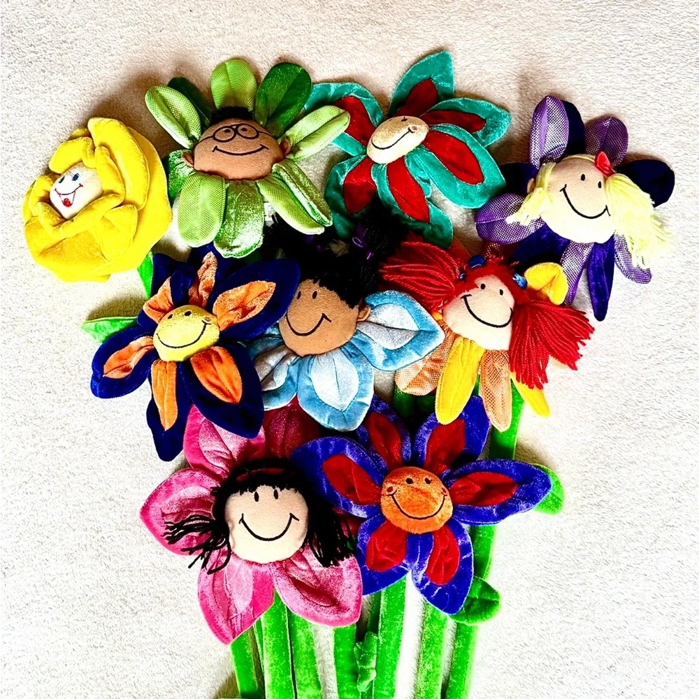 Vintage Animal Alley Smiling Plush Flower Set 9pc 26-28” Toys R Us Rare 90s
